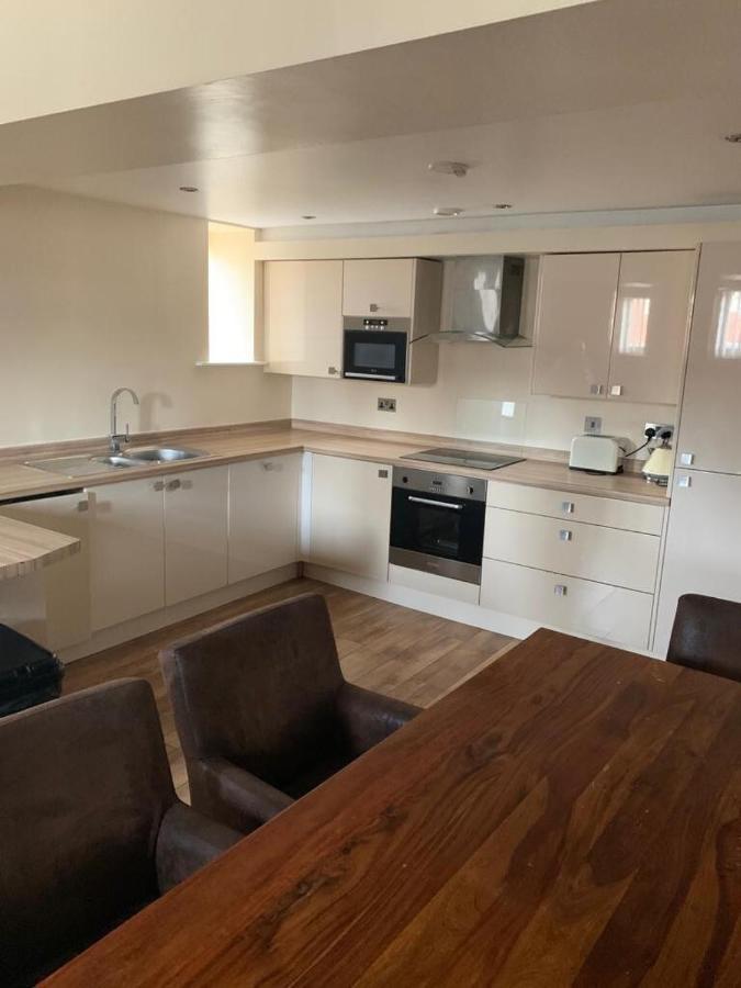 Contractor Bookers Bookdirect Save 10Percent Appartement Liverpool Buitenkant foto
