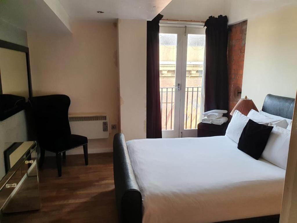 Contractor Bookers Bookdirect Save 10Percent Appartement Liverpool Buitenkant foto